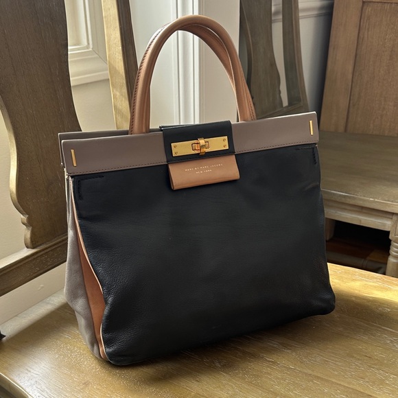 Marc By Marc Jacobs Black and Tan Tote Bag - Picture 2 of 14